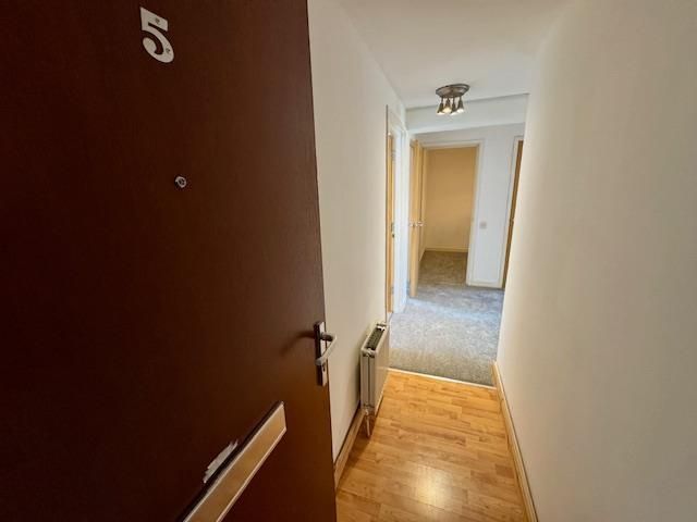 Property photo 1 of 33