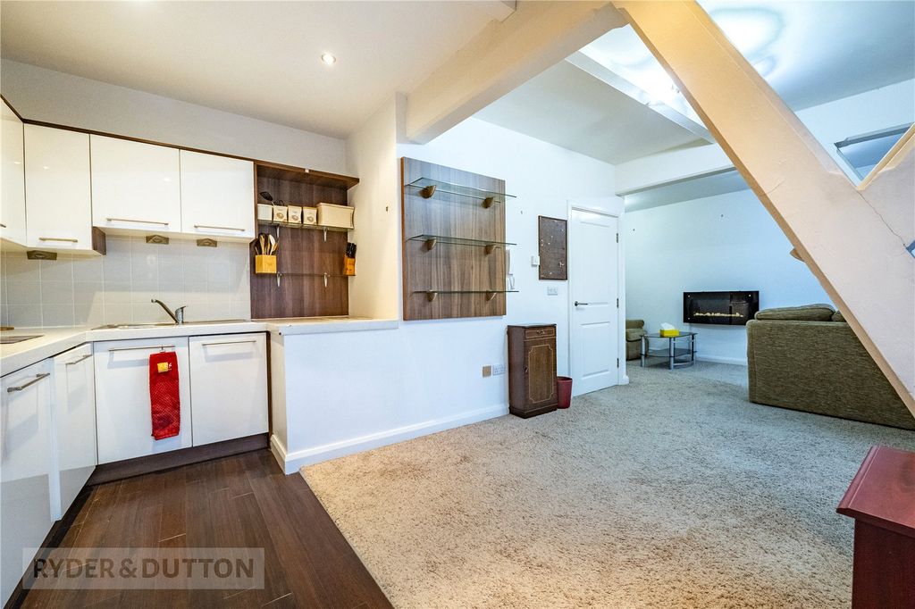 Property photo 2 of 21 Picture No. 43