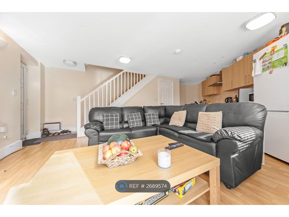 Property photo 1 of 24