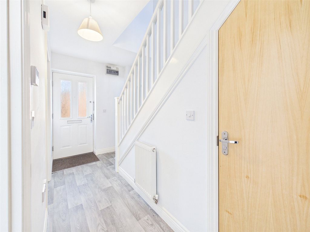 Property photo 2 of 25 Picture No. 15