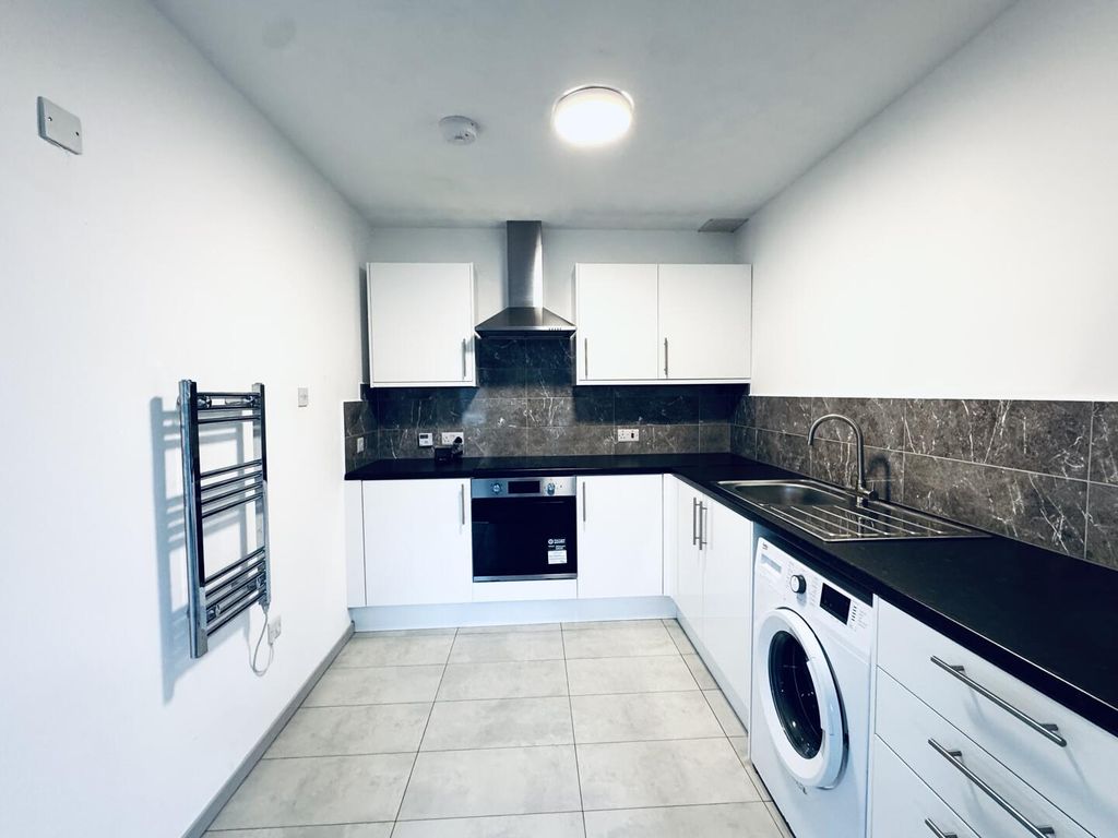 Property photo 2 of 16 Kitchen