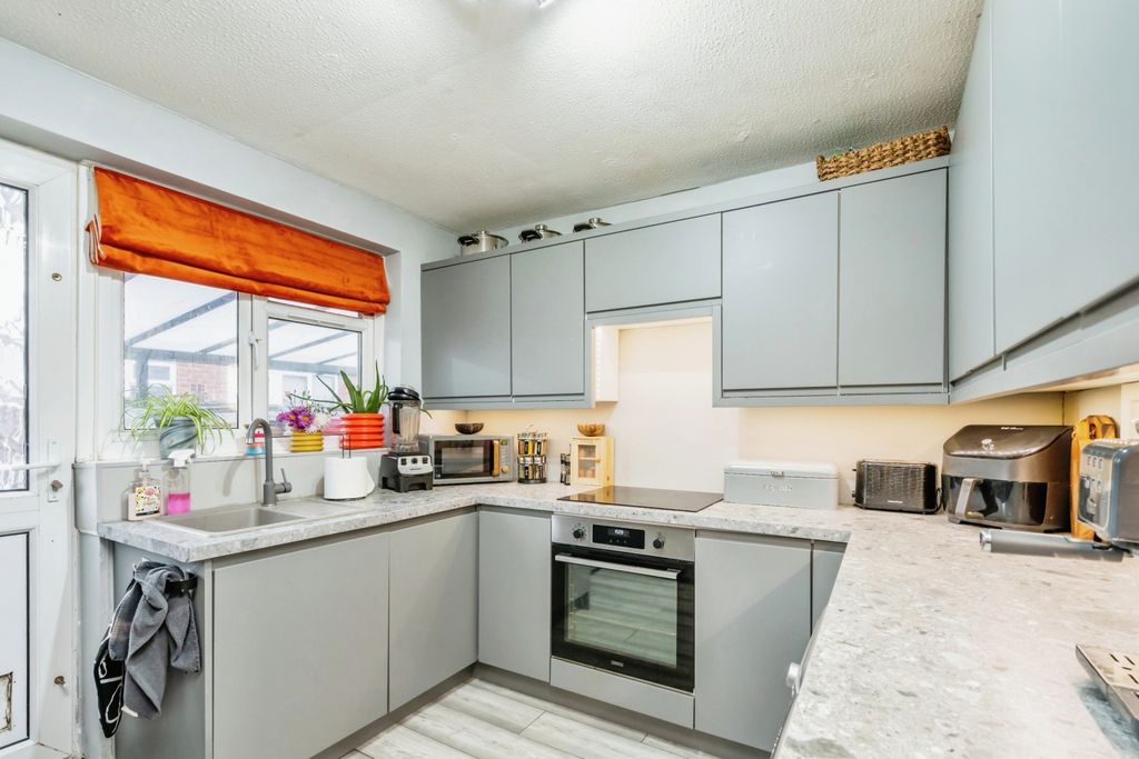 Property photo 2 of 20 Photo #2