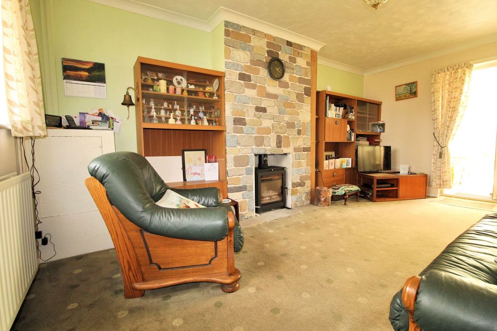 Property photo 2 of 17 Img_2783