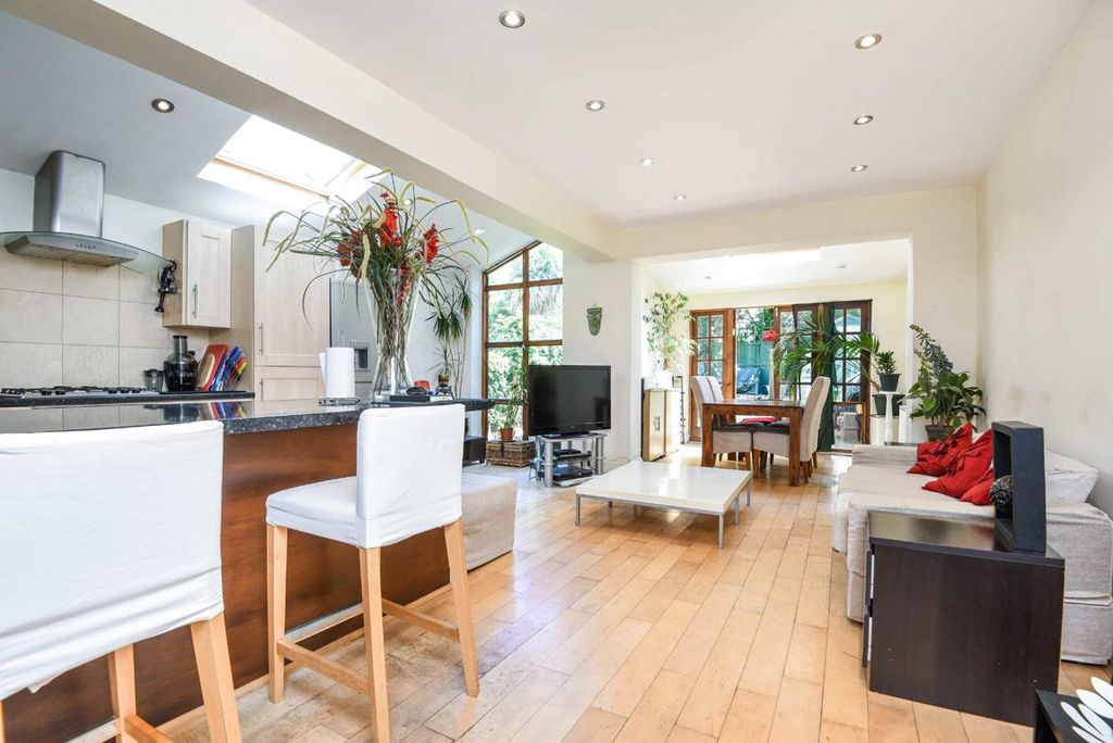 Property photo 1 of 4