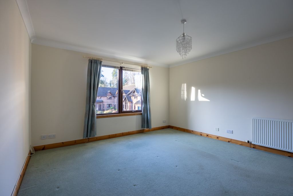 Property photo 3 of 24