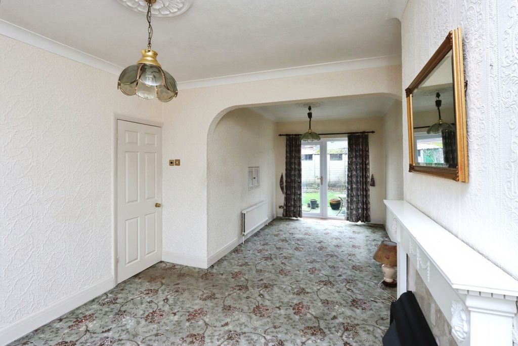 Property photo 3 of 20 Pbox-Img.Jpg