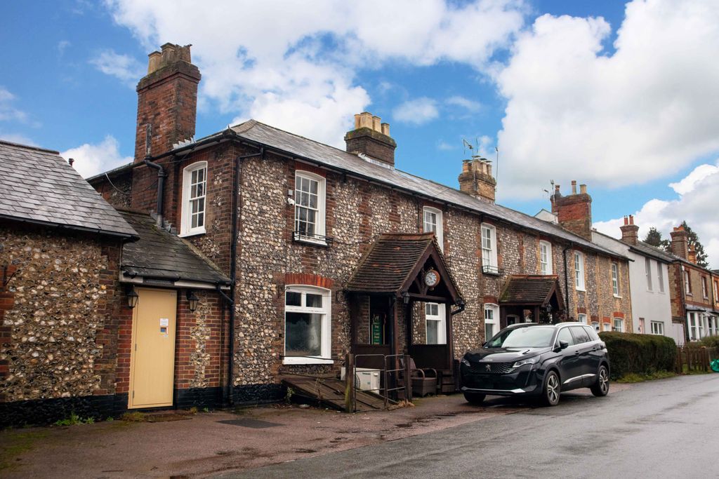 Property photo 1 of 9