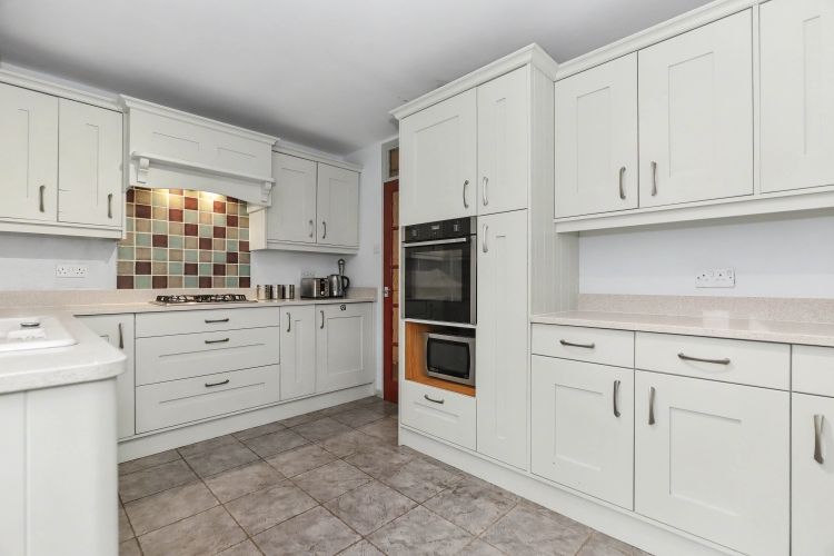 Property photo 2 of 15 330926