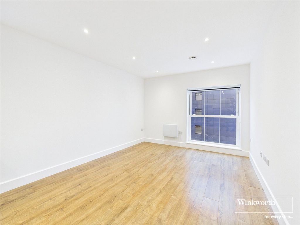 Property photo 3 of 9 Picture No. 06