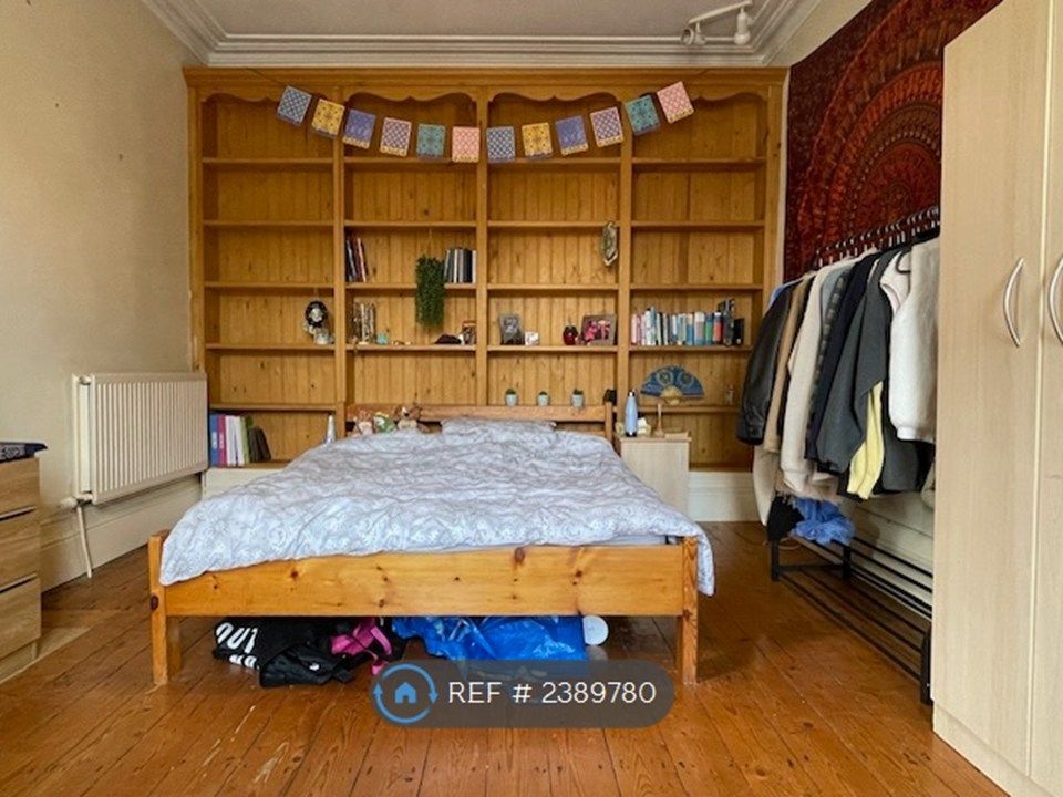 Property photo 3 of 25