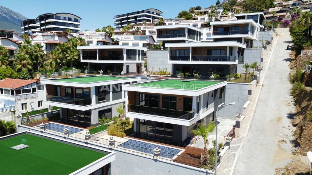 Property photo 2 of 20