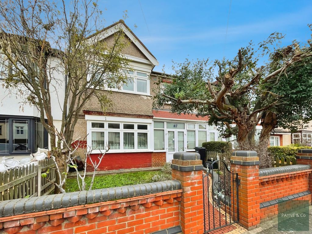 Property photo 1 of 18