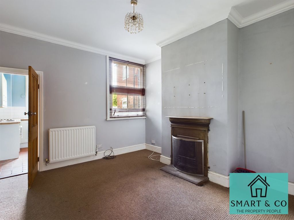 Property photo 3 of 8 Rear Reception Room