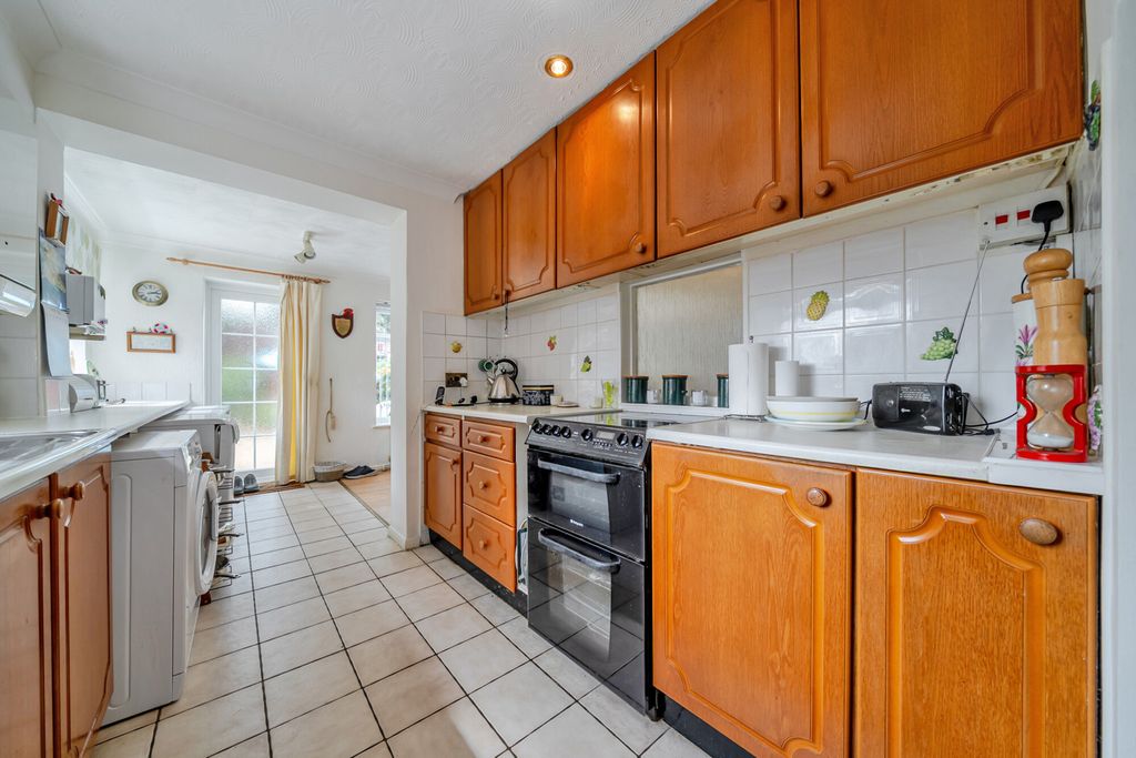 Property photo 2 of 21 1507882-22-6A832F...