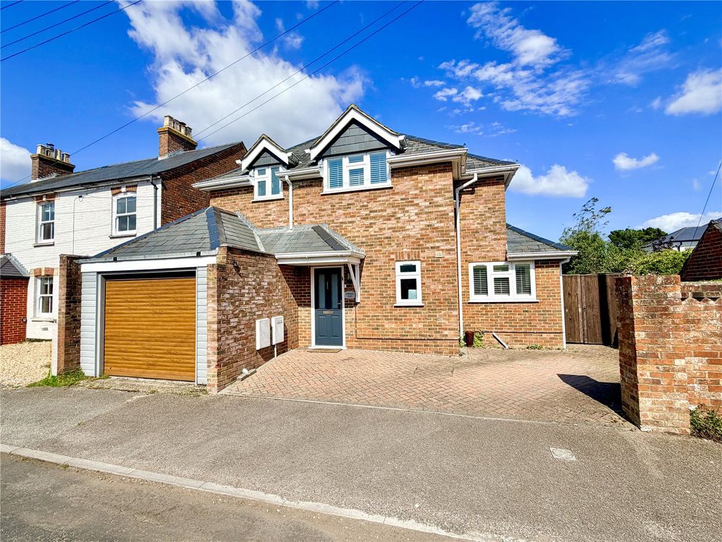 Property photo 1 of 14 Picture No. 01
