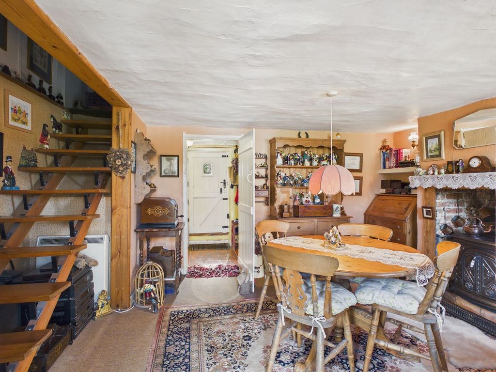 Property photo 3 of 26