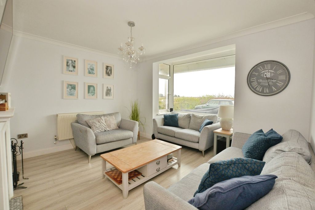 Property photo 2 of 27 Pbox-Img.Jpg