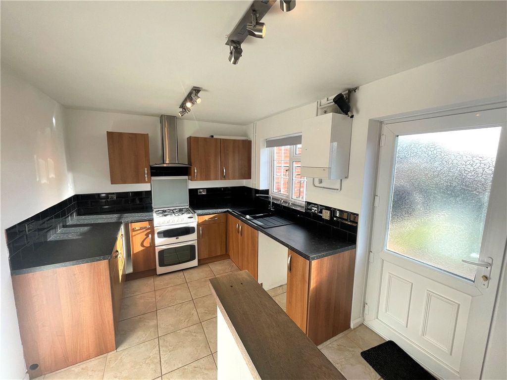 Property photo 2 of 8 Picture No. 22