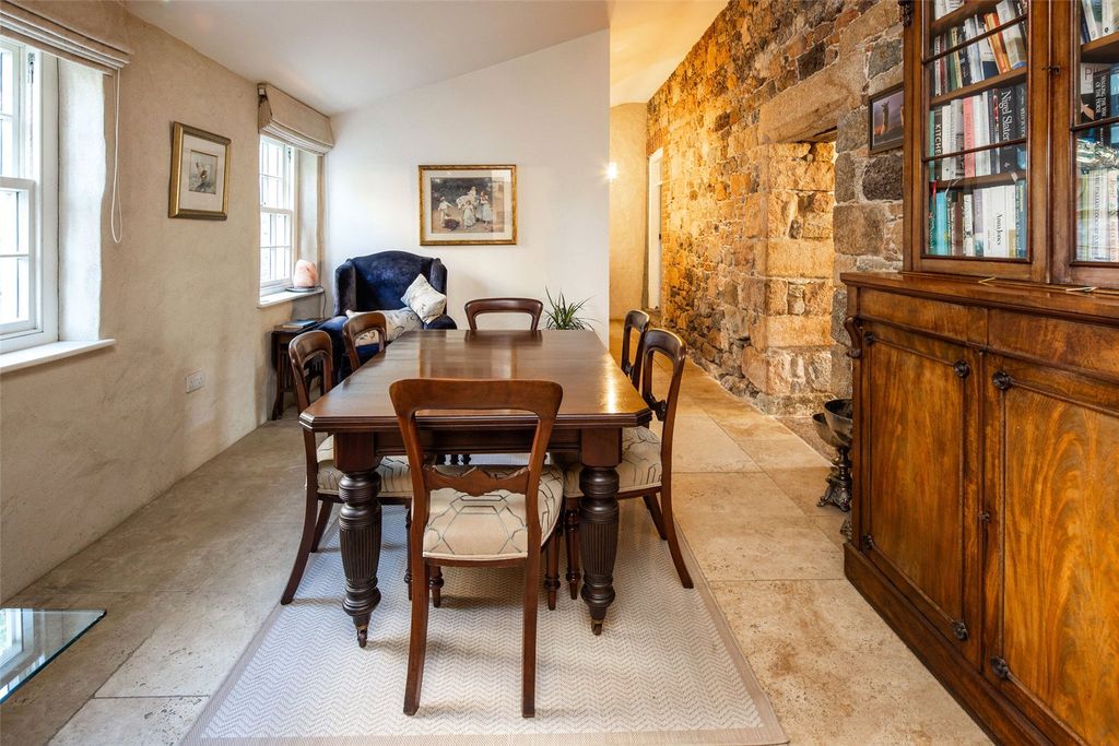 Property photo 3 of 44 Dining Room