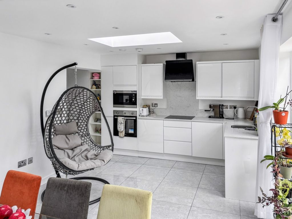 Property photo 1 of 13 Kitchen/Dining