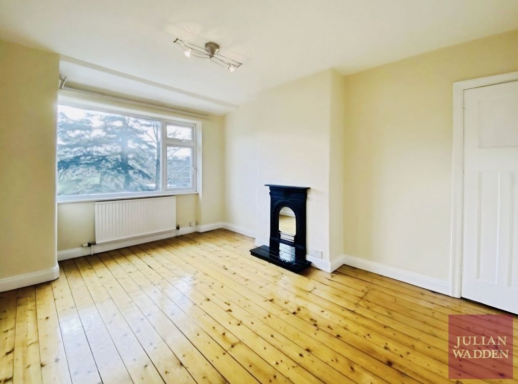 Property photo 3 of 19 Picture No. 28