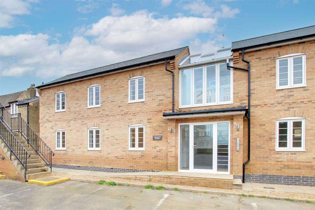 Property photo 1 of 10 Img_7795-Img_7797.Jpg