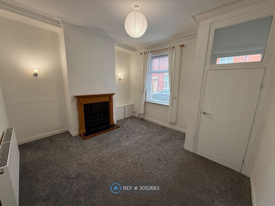 Property photo 2 of 9