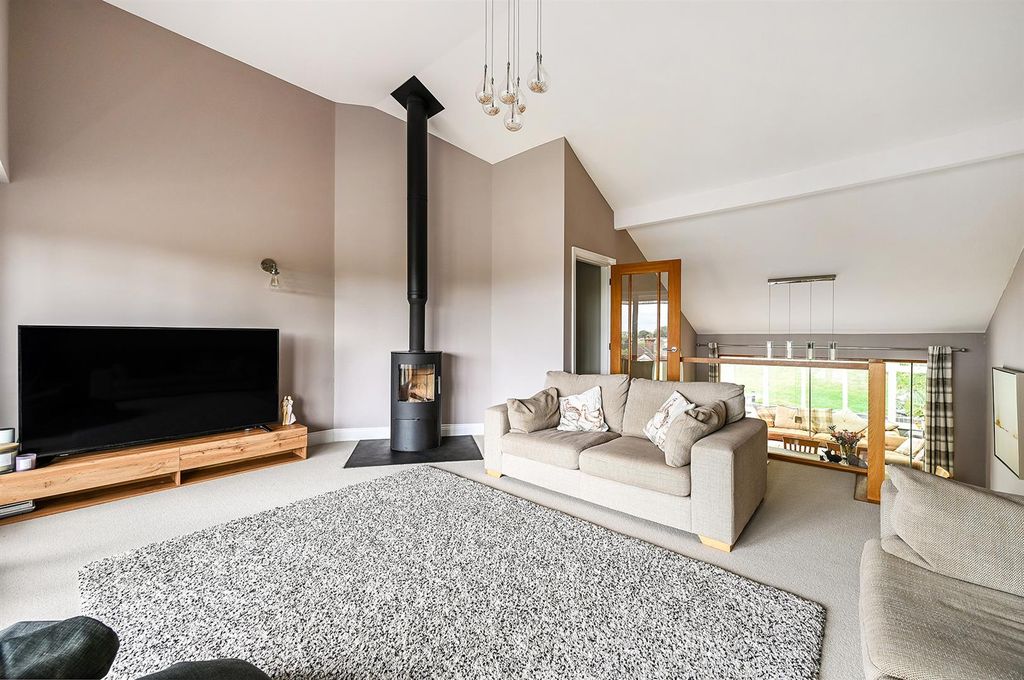 Property photo 3 of 25 Sketch_Ph20_6123396.Jpg