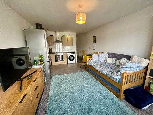 Property photo 2 of 8