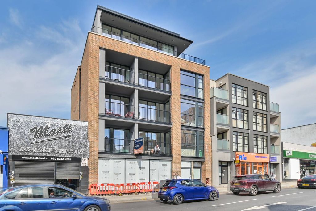 Property photo 1 of 13