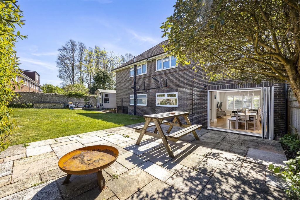 Property photo 2 of 16 Rear Garden