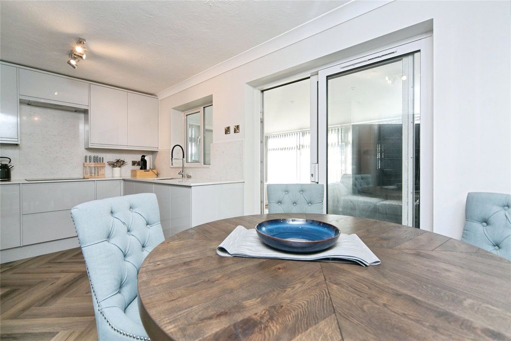 Property photo 3 of 17 Picture No. 41