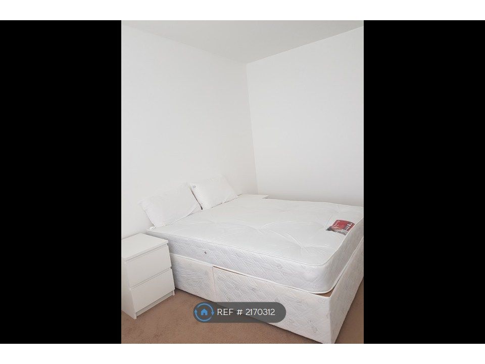 Property photo 2 of 11 Bedroom