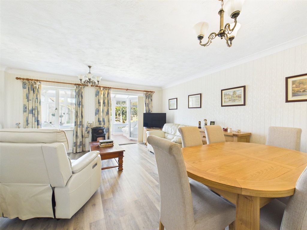 Property photo 2 of 17 Picture No. 04