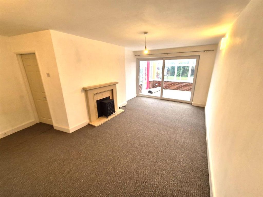 Property photo 2 of 15 Living Room