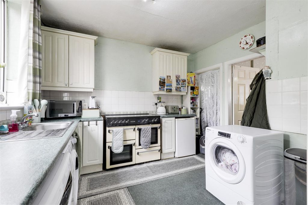 Property photo 3 of 17 Img_0340-Img_0344.Jpg