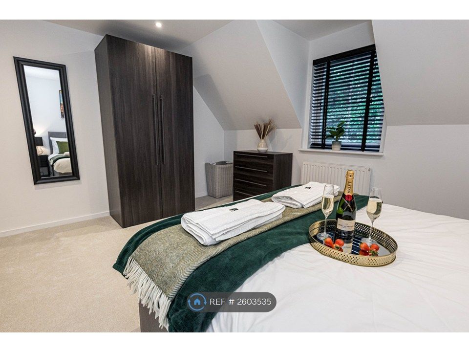 Property photo 3 of 24