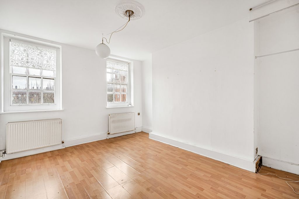 Property photo 1 of 18 Reception