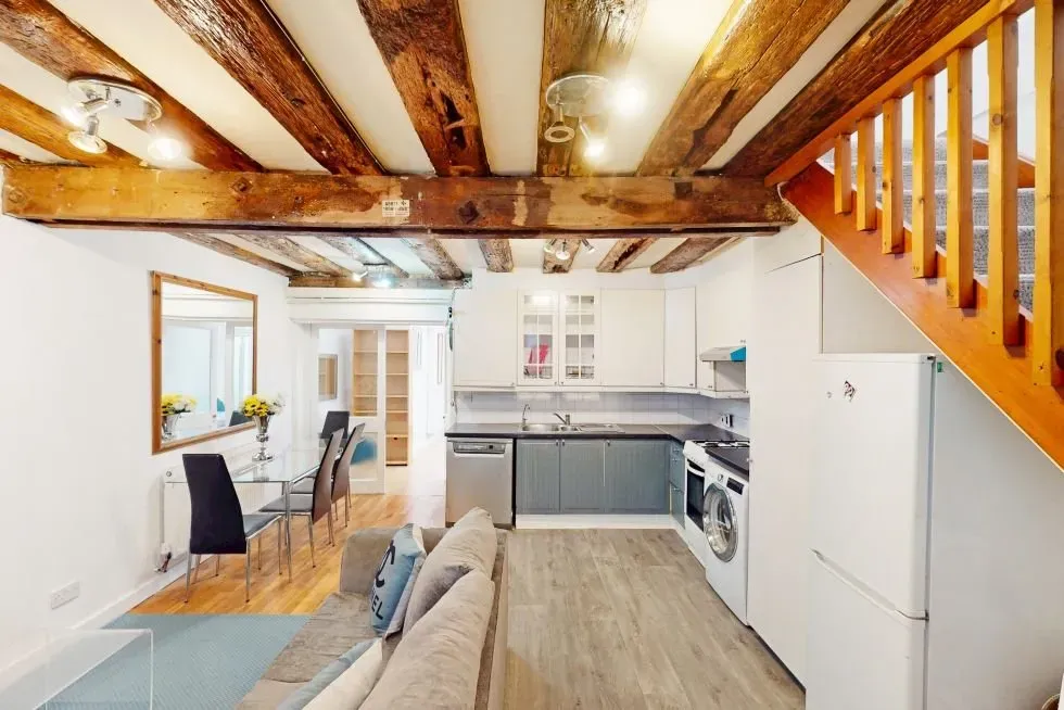 Property photo 2 of 7