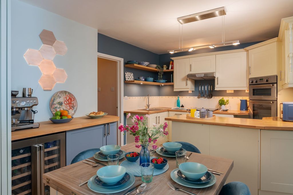 Property photo 2 of 8 Kitchen_1 Elm Cottage, Kingswear