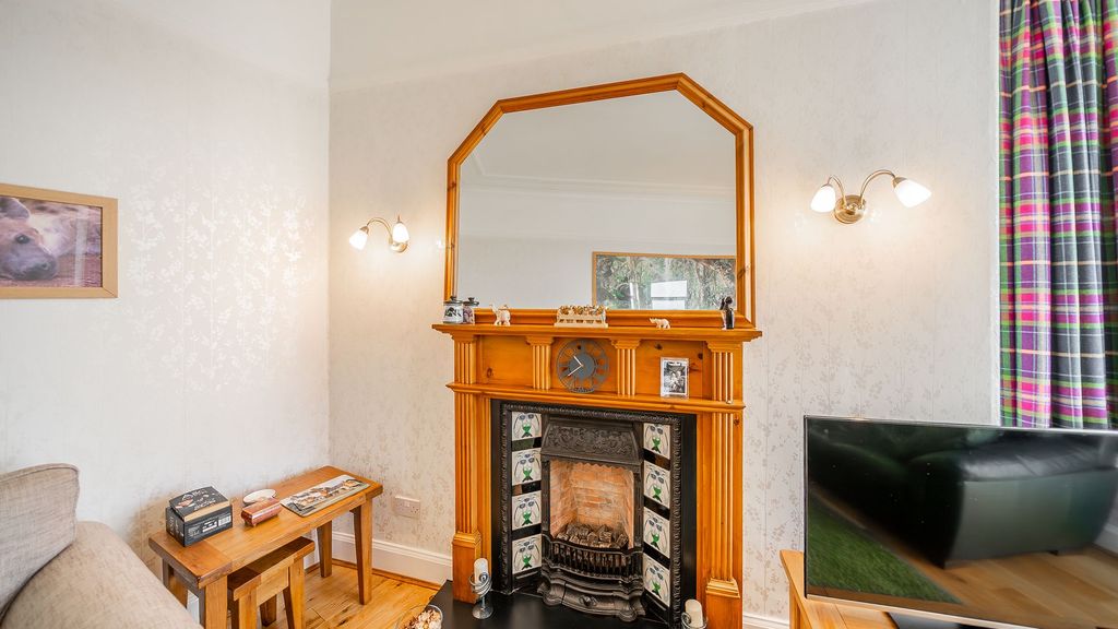 Property photo 3 of 15