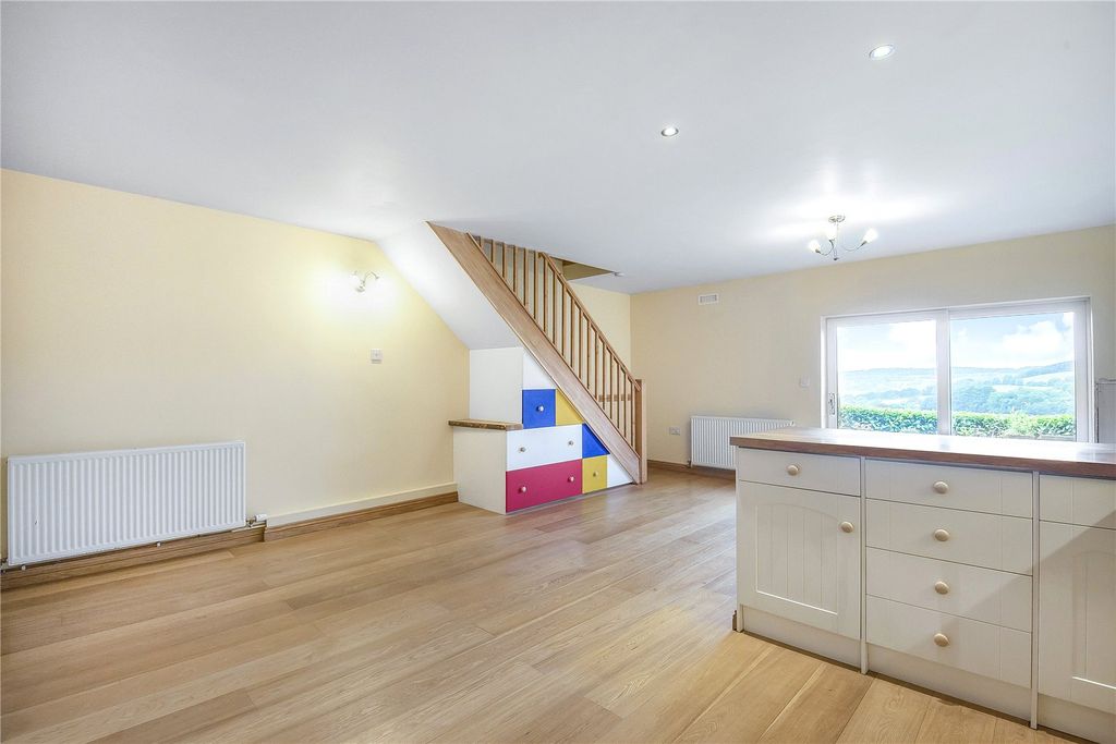 Property photo 3 of 7 Picture No. 04