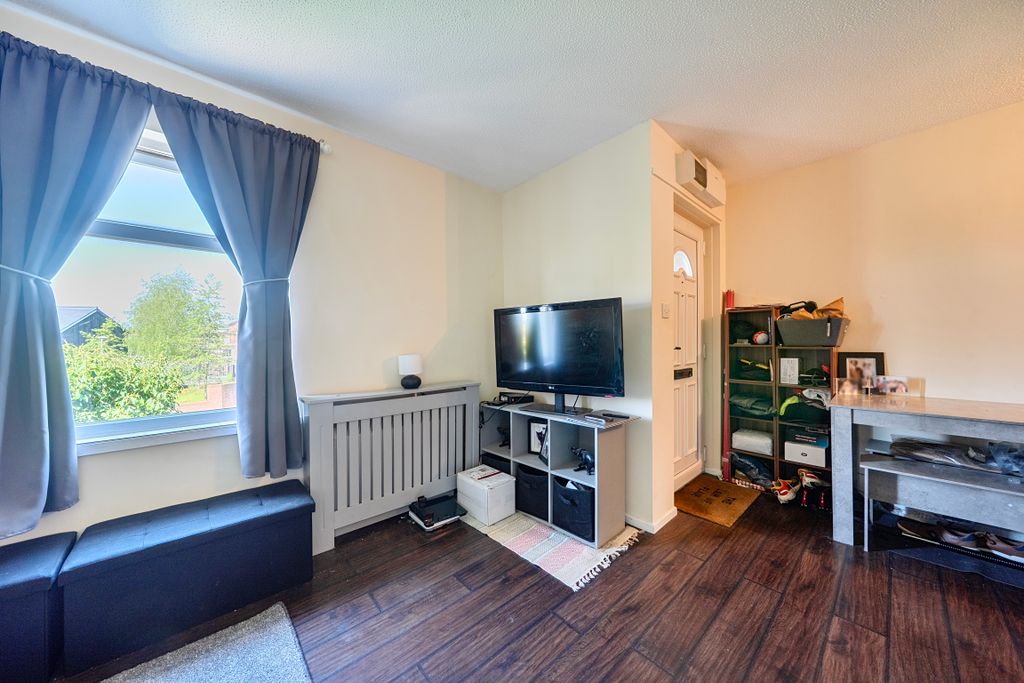 Property photo 2 of 11 14487288