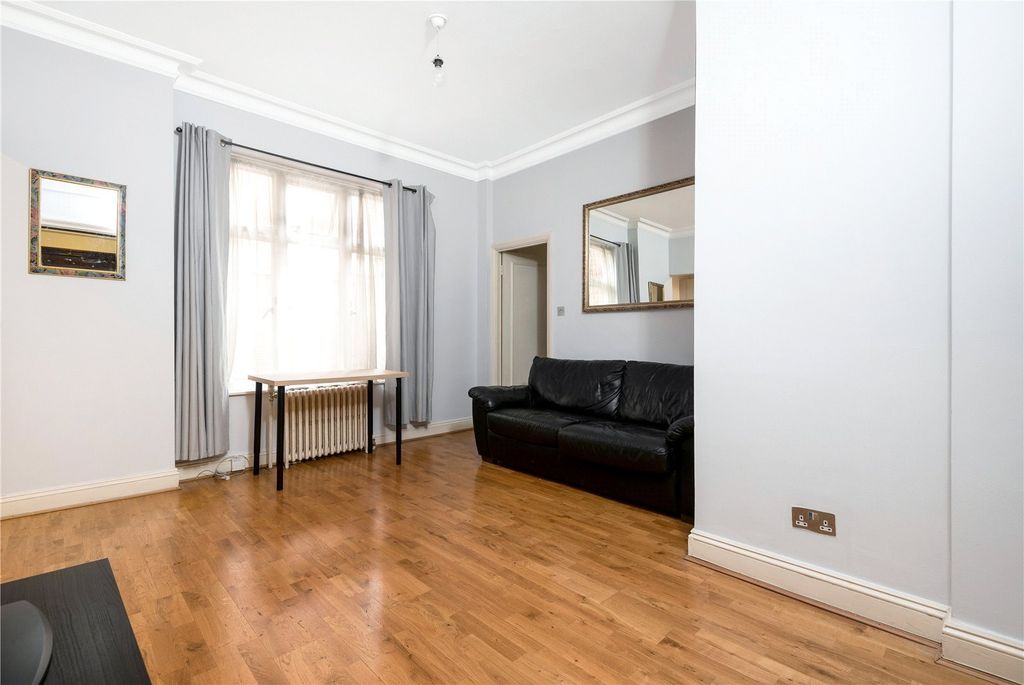 Property photo 3 of 13 Picture No. 15