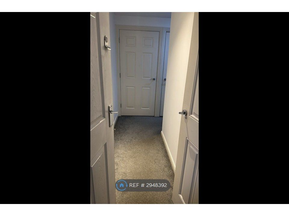 Property photo 3 of 34