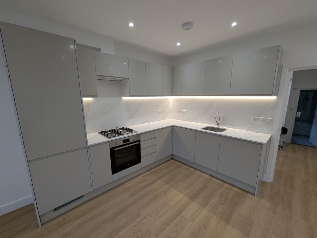 Property photo 2 of 6 Kitchen