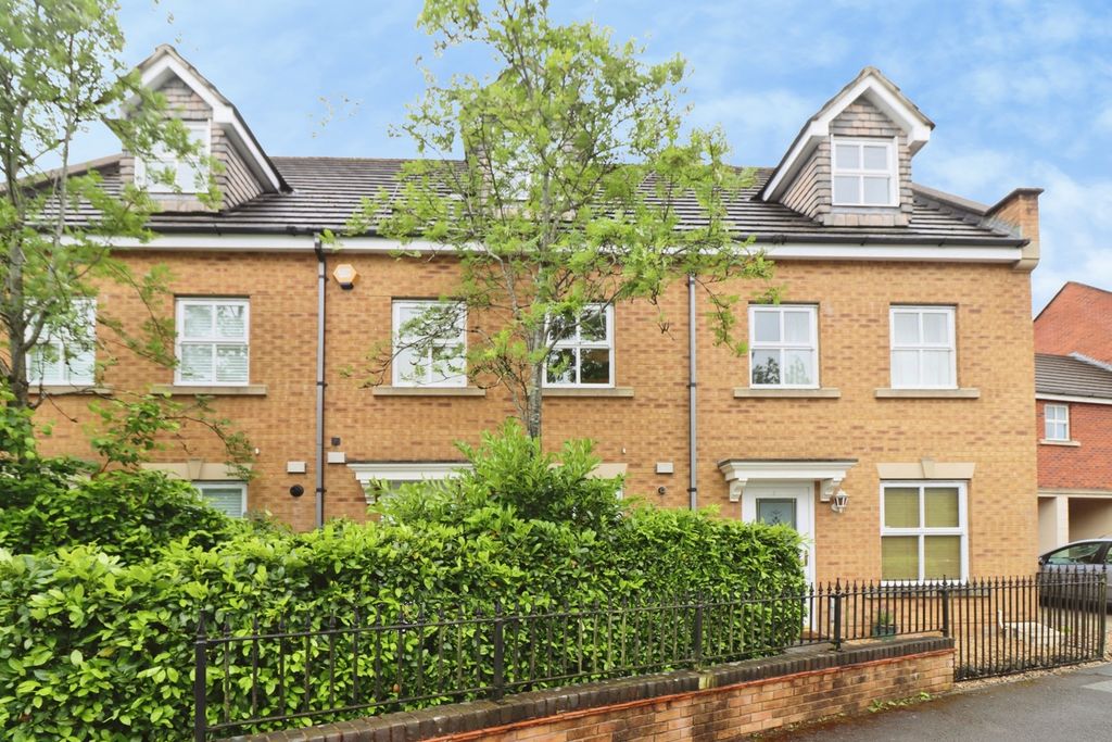 Property photo 1 of 19 Pbox-Img.Jpg