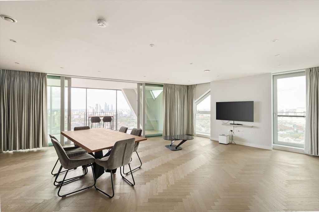 Property photo 3 of 16 Image