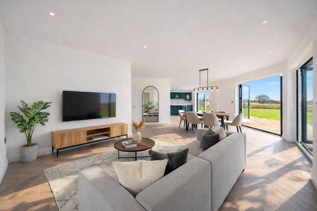 Property photo 3 of 14 Living