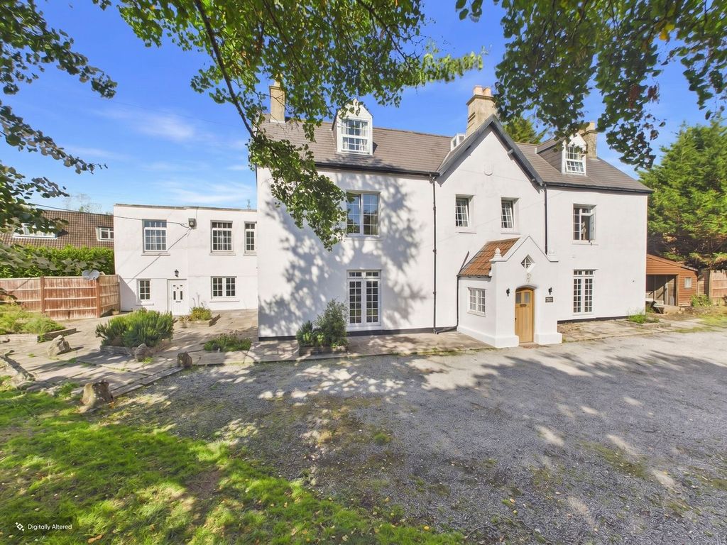 Property photo 1 of 31